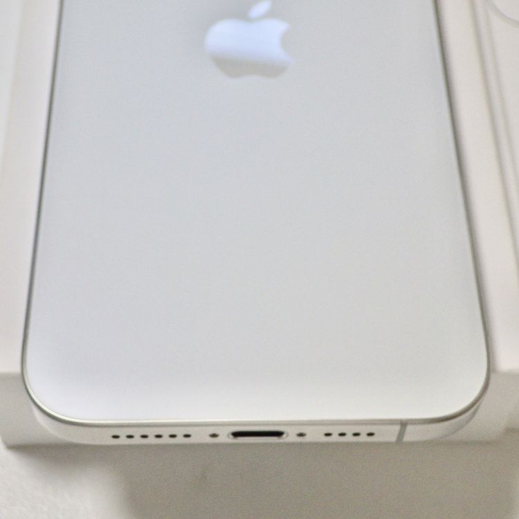 Apple�� SIM�ե꡼ iPhone15 Pro MAX 256GB ����90% �ۥ磻��