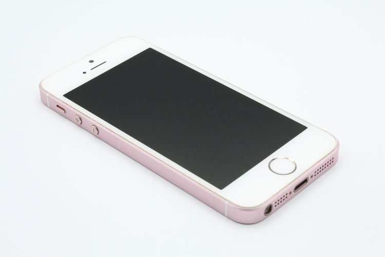 �������ò� iPhoneSE ��1���� 16GB SIM���å�����Ѥ� ������������� B���