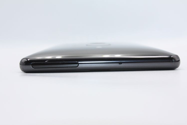 Xperia XZ2 Premium SOV38 SIM���å�����Ѥ� ������֥�å� B���