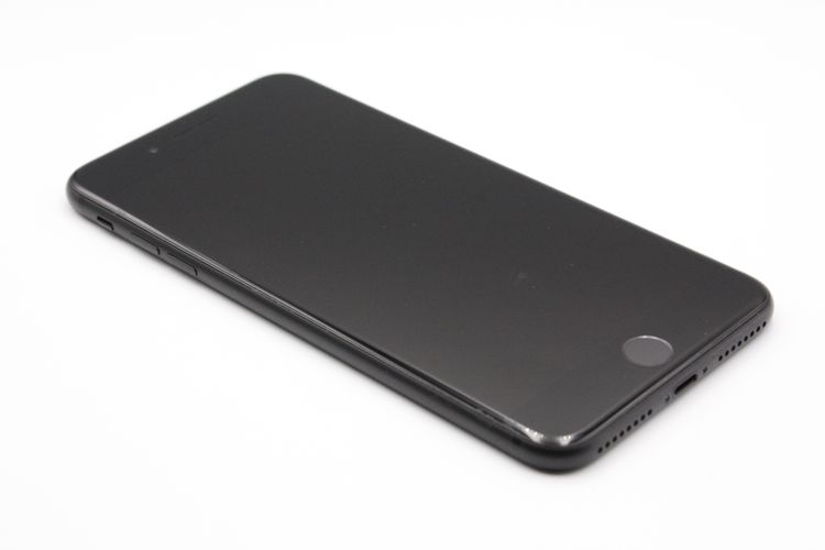 �������ò� iPhone7Plus 32GB SIM���å�����Ѥ� �֥�å� C���
