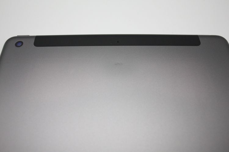 iPad ��9���� 64GB Wi-Fi + Cellular��ǥ� ���ڡ������쥤 B���