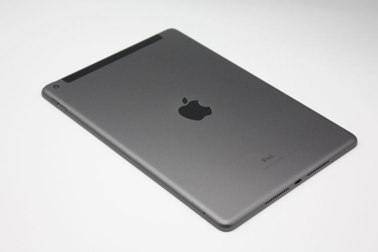 iPad ��7���� Wi-Fi+Cellular 32GB ���ڡ������쥤 B���