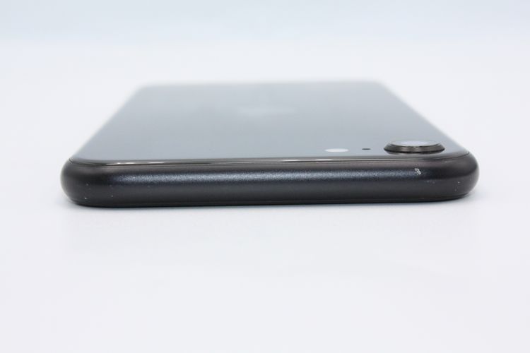 iPhoneSE ��2���� 64GB �֥�å� SIM���å�����Ѥ� C���