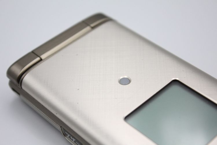 ���󤿤󥱡����� KYF38 �����ѥ󥴡���� SIM���å�����Ѥ�