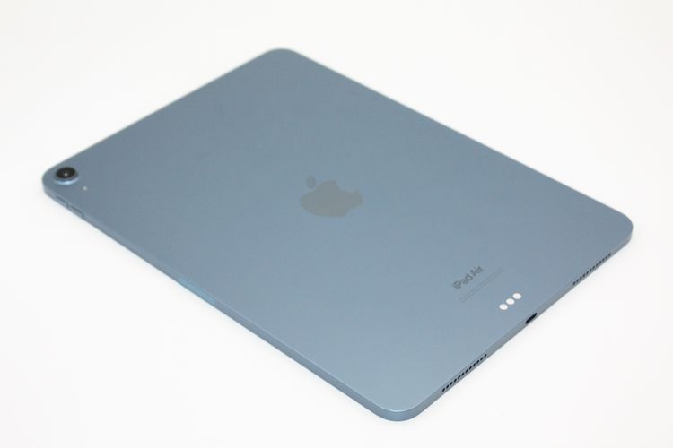 ���� iPad Air ��5���� Wi-Fi 64GB �֥롼 A���