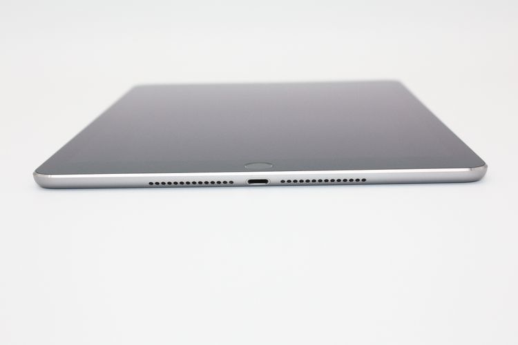 ���� iPad Air 2 Wi-Fi + Cellular 32GB au A���