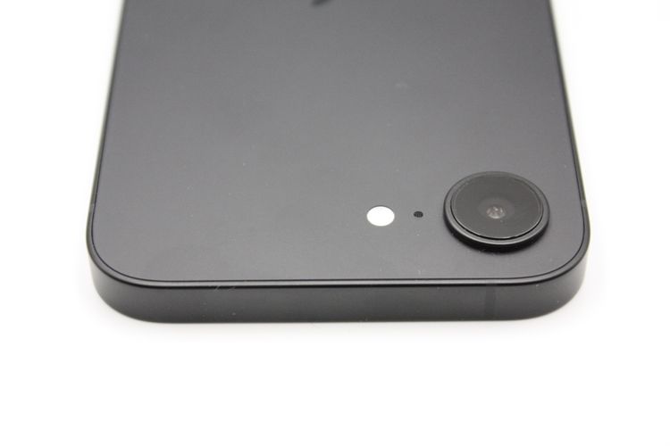 ����Ʊ���� �Хåƥ꡼����Ʊ��(100%) iPhone16e 128GB �֥�å� S���