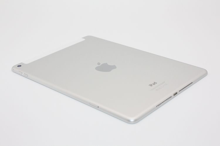 iPad Air 2 Wi-Fi + Cellular 16GB ����С� au A���