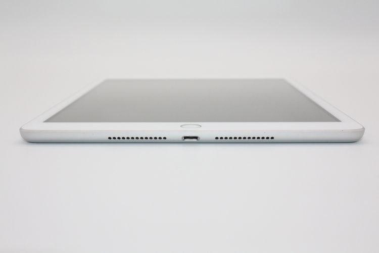 iPad ��7���� Wi-Fi+Cellular 32GB SIM�ե꡼ ����С� C���