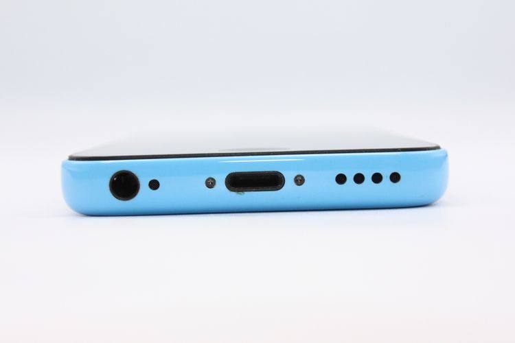 iPhone5c 16GB au �֥롼 B���
