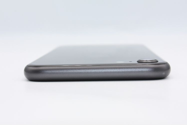 iPhone8 64GB SIM���å�����Ѥ� ���ڡ������쥤 B���