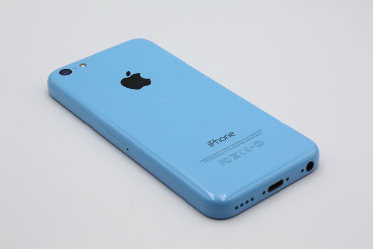iPhone5c 16GB au �֥롼 C���