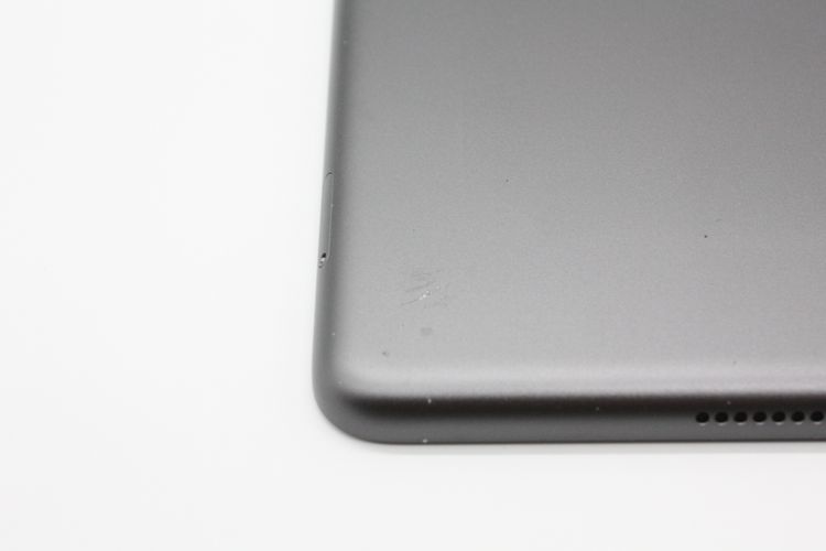 iPad ��9���� 64GB Wi-Fi + Cellular��ǥ� ���ڡ������쥤 B���