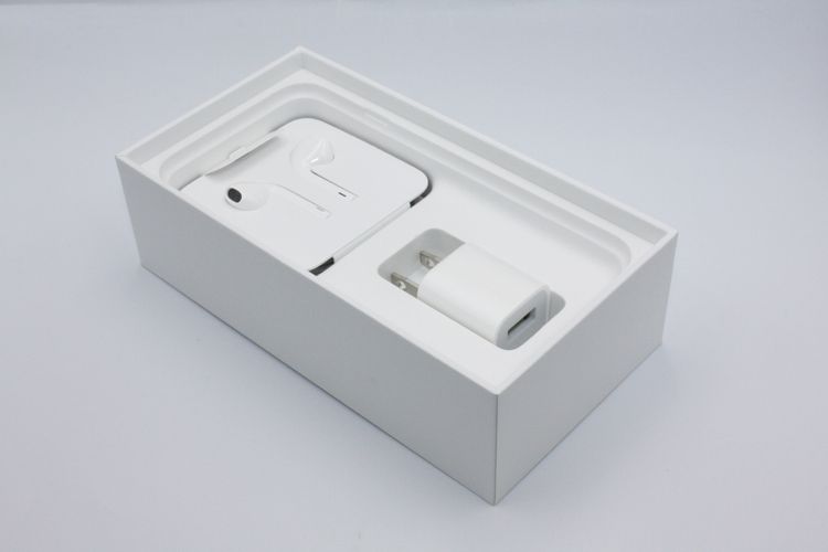 ̤ iPhone7 32GB SIMåѤ С SS