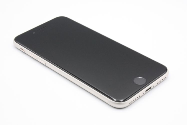 ���� �Хåƥ꡼�����ɹ�(96%) iPhoneSE ��3���� 64GB SIM�ե꡼ A���