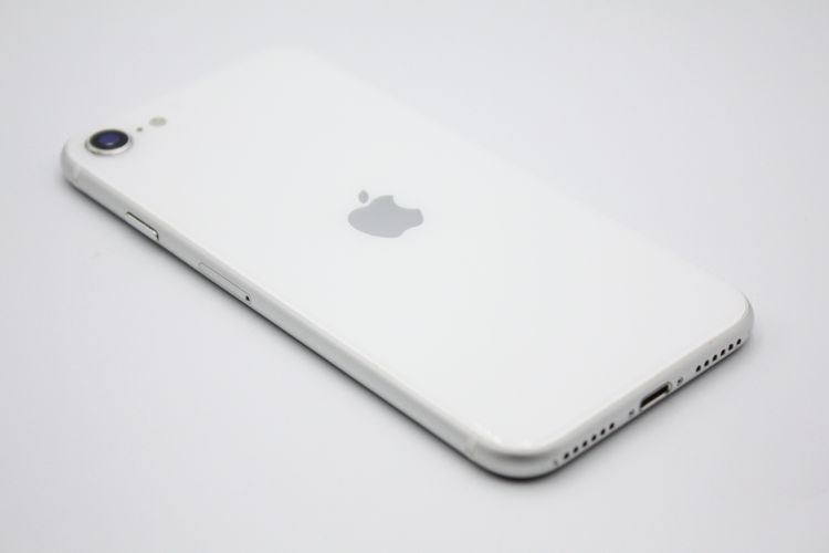 �������ò� iPhoneSE ��2���� 64GB �ۥ磻�� SIM���å�����Ѥ� B���