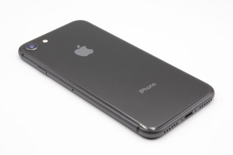 iPhone8 64GB SIM���å�����Ѥ� ���ڡ������쥤 B���