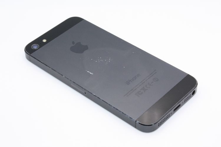 �������ò� iPhone5 16GB au �֥�å������졼�� C���