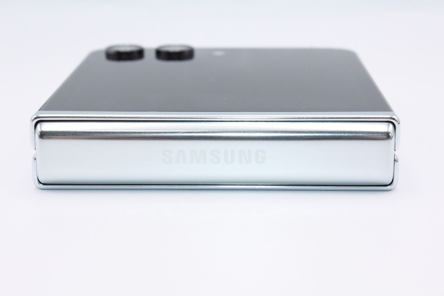 ムスビー｜Galaxy Z Flip5 SCG23ミント SIMフリー Bランク