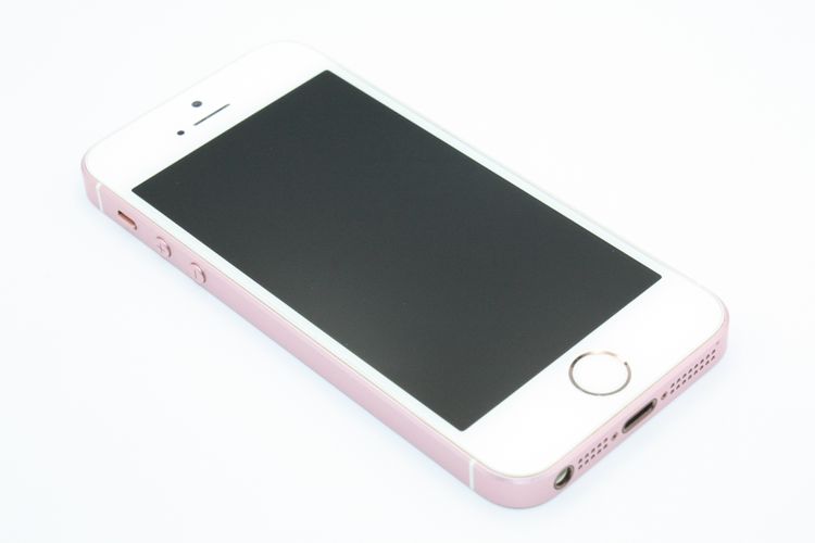 �������ò� iPhoneSE ��1���� 16GB SIM���å�����Ѥ� ������������� B���