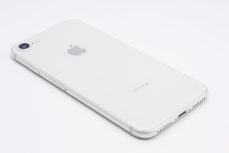 �������ò� iPhone8 64GB SIM���å�����Ѥ� ����С� C���