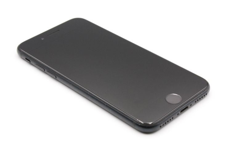 iPhoneSE ��3���� 64GB SIM�ե꡼ �ߥåɥʥ��� C���