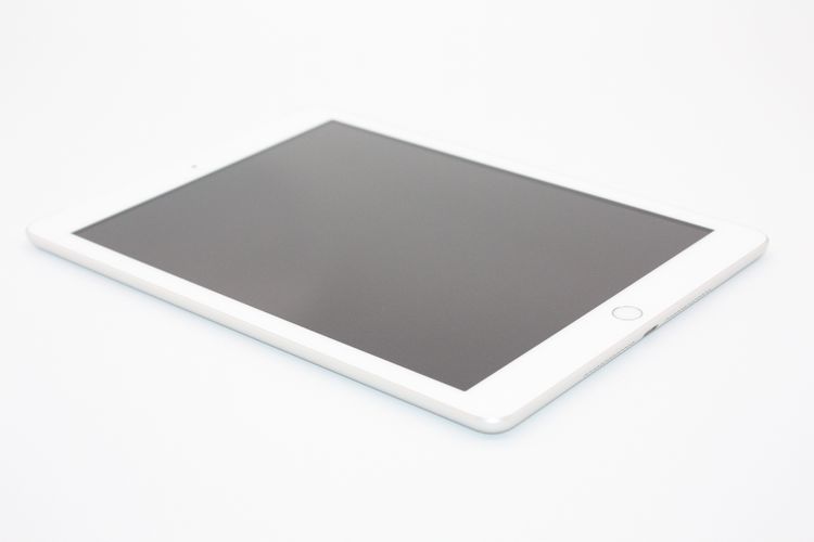 iPad ��5���� Wi-Fi+Cellular��ǥ� 32GB SIM���å�����Ѥ� A���