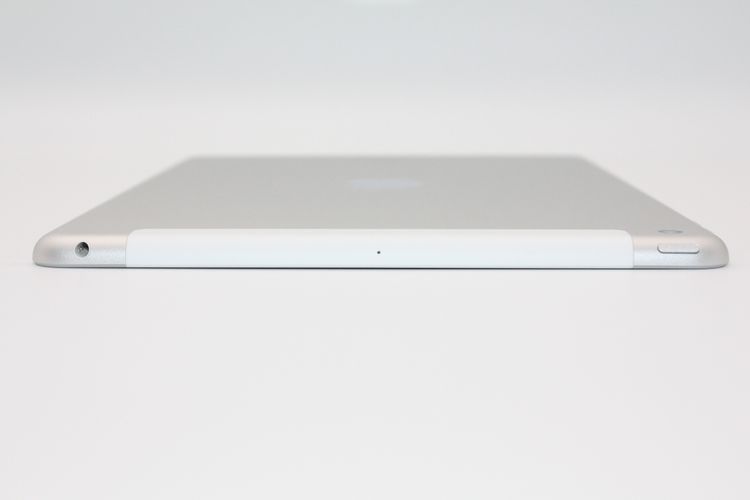iPad ��9���� 64GB Wi-Fi + Cellular��ǥ� ����С� B���