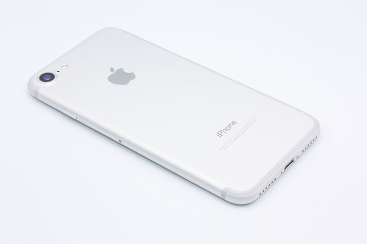 iPhone7 32GB SIMåѤ С A