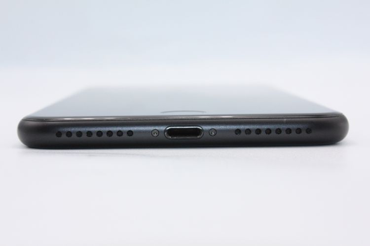 �������ò� iPhone7Plus 32GB SIM���å�����Ѥ� �֥�å� B���