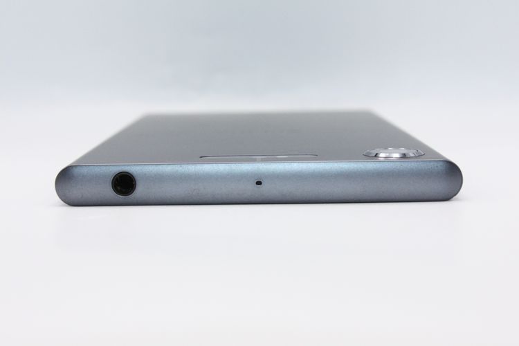 Xperia XZ1 SOV36 �ࡼ���åȥ֥롼 SIM���å�����Ѥ� C���