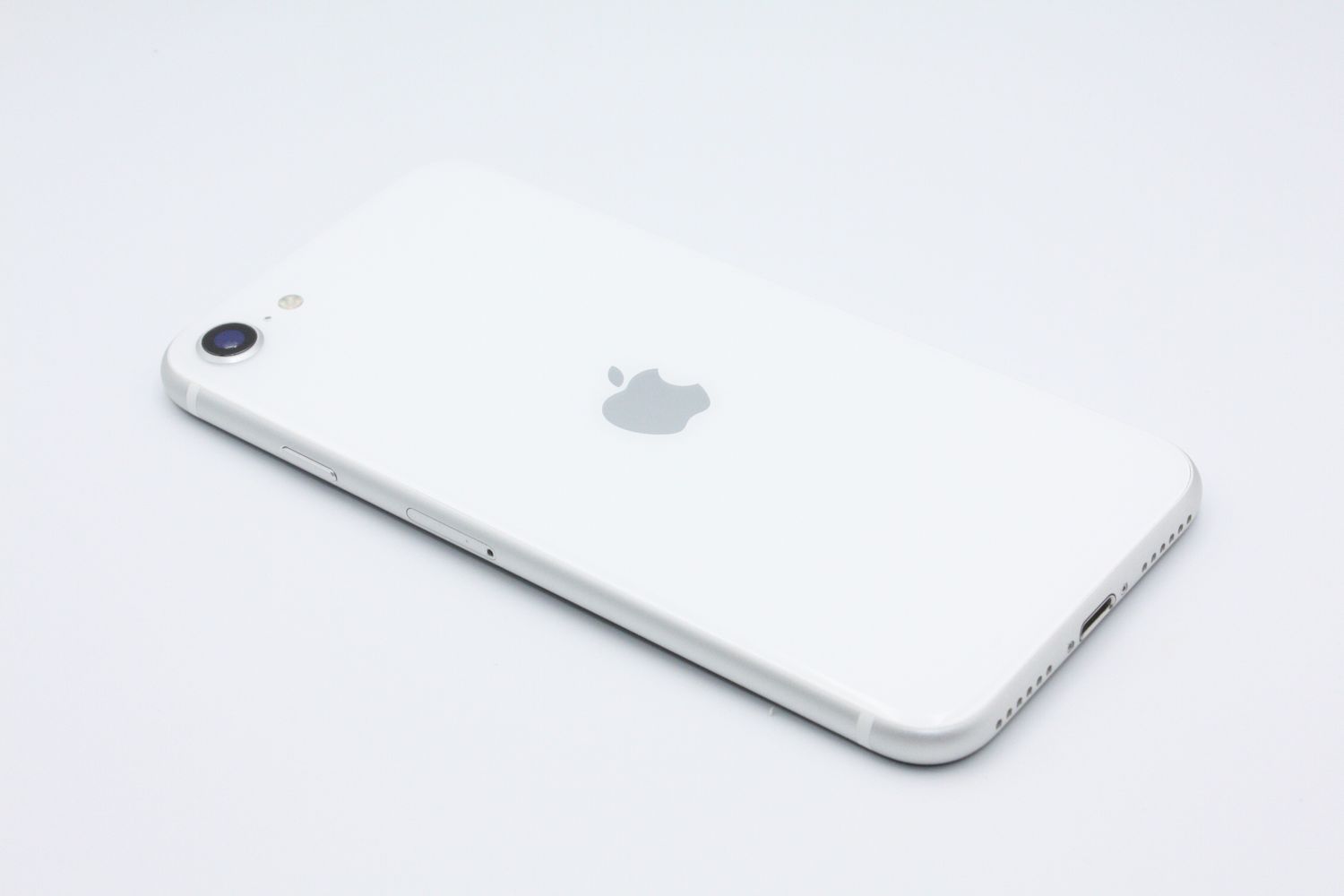 ムスビー｜美品 iPhoneSE 第2世代 64GB ホワイト SIMフリー Aランク 