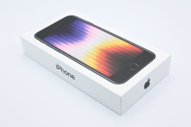 iPhoneSE ��3���� 64GB SIM�ե꡼ �ߥåɥʥ��� B���