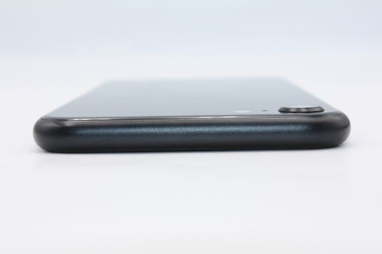 ���� iPhoneSE ��3���� 64GB SIM�ե꡼ �ߥåɥʥ��� A���