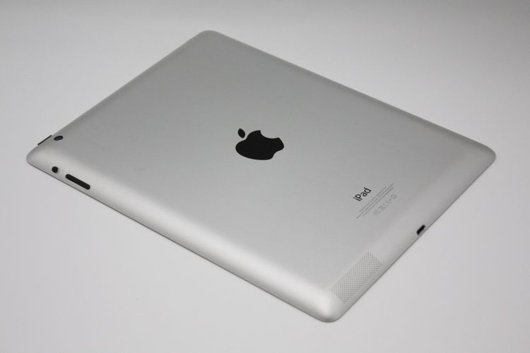 �������ò� iPad ��4���� Wi-Fi��ǥ� 16GB �֥�å� B���