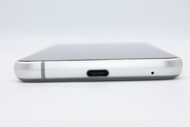 AQUOS sense3 basic SHV48 SIM���å�����Ѥ� ����С� B���