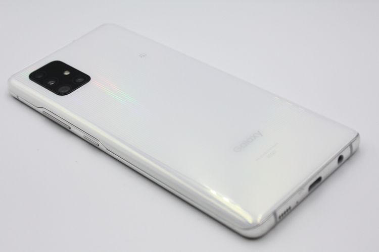 �������ò� ���� Galaxy A51 5G SCG07 �ۥ磻��