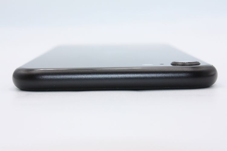 ���� ��°�ʴ��� iPhoneSE ��2���� 64GB �֥�å� SIM���å�����Ѥ� A���
