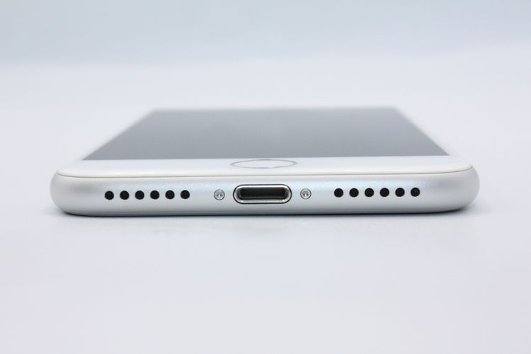 iPhone7 32GB SIM���å�����Ѥ� ����С� B���