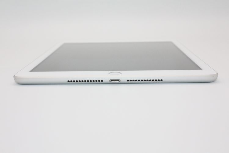 �ò� iPad ��6���� 32GB Wi-Fi+Cellular��ǥ� Silver B���