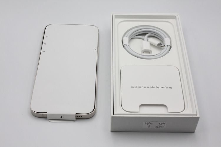 ���� iPhone12 64GB �ۥ磻�� SIM���å�����Ѥ�