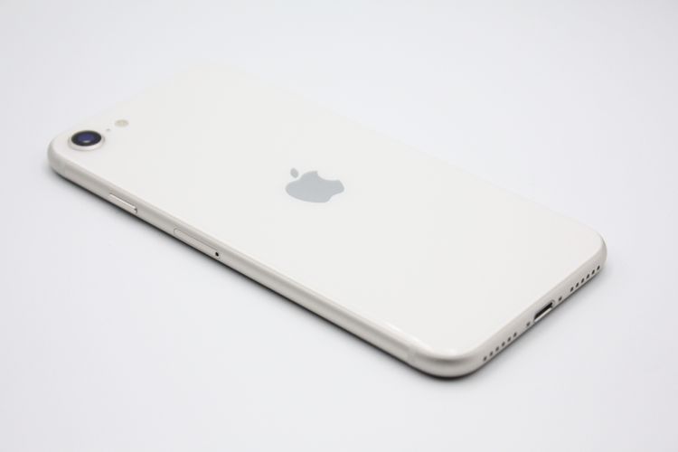 ���� �Хåƥ꡼�����ɹ�(96%) iPhoneSE ��3���� 64GB SIM�ե꡼ A���