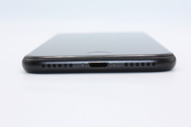iPhoneSE ��2���� 64GB �֥�å� SIM���å�����Ѥ� B���