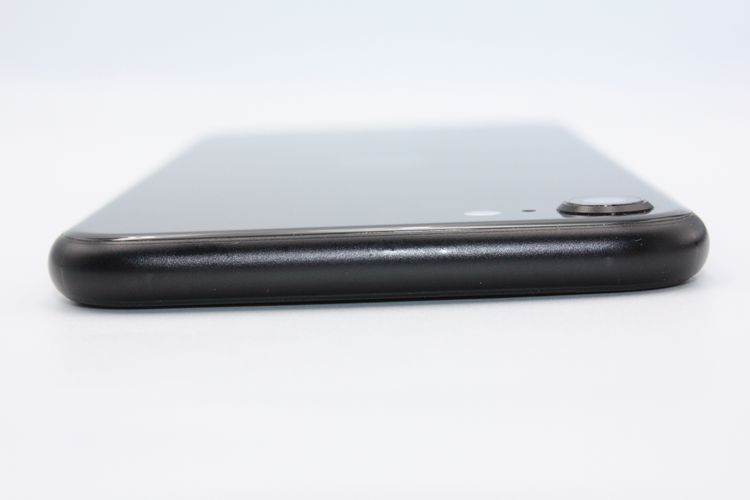 �������ò� iPhoneSE ��2���� 64GB �֥�å� SIM���å�����Ѥ� B���