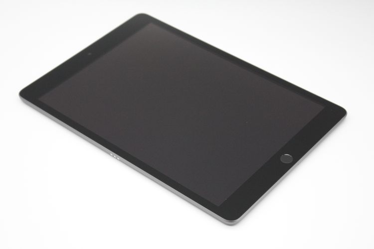 �������ò� iPad ��9���� 64GB Wi-Fi��ǥ� ���ڡ������쥤 B���