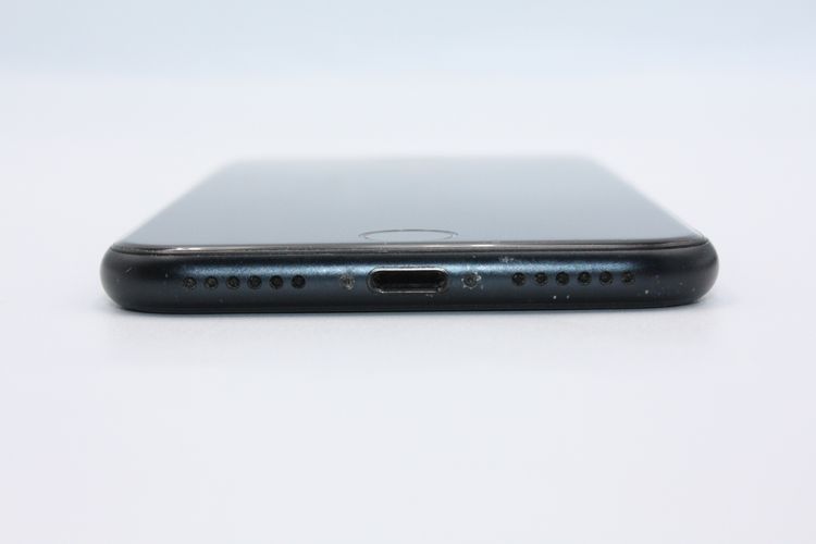 iPhoneSE ��3���� 64GB SIM�ե꡼ �ߥåɥʥ��� B���