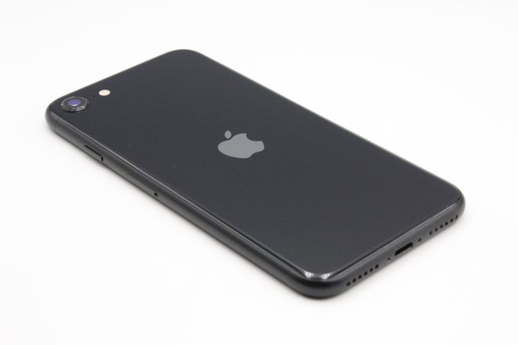 �Хåƥ꡼�����ɹ�(96%) iPhoneSE ��3���� 64GB �ߥåɥʥ��� C���