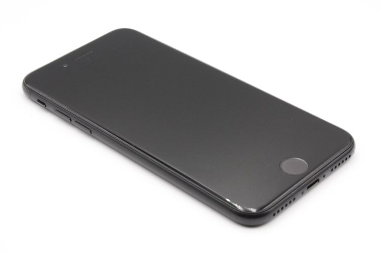 iPhoneSE ��2���� 64GB �֥�å� SIM���å�����Ѥ� C���