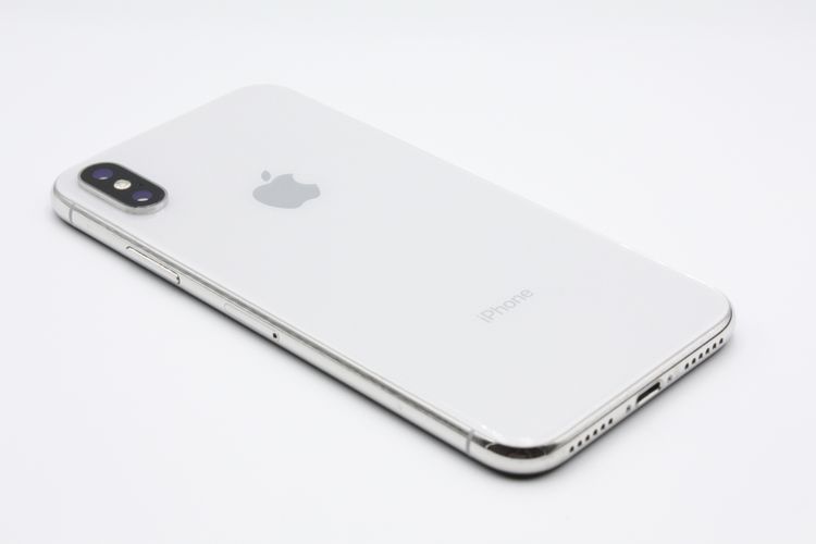 �Хåƥ꡼�����ɹ�(100%) iPhoneX 256GB SIM���å�����Ѥ� ����С� B���