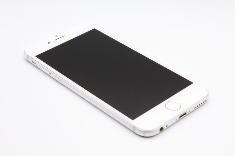 �������ò� iPhone6 16GB ����С� au �������
